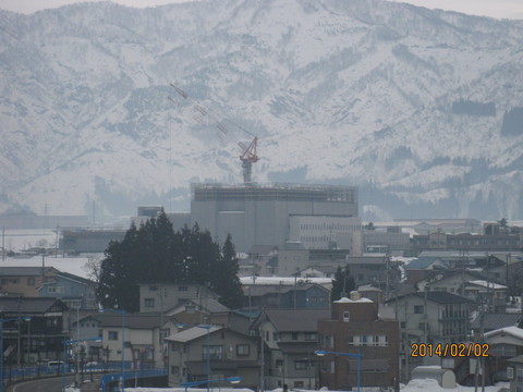 新幹線から見た魚沼基幹病院