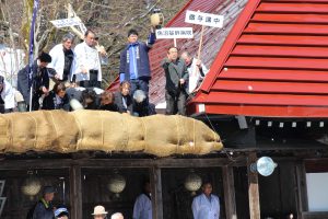 ３月３日　裸押し合い大祭の熱気はすごい！